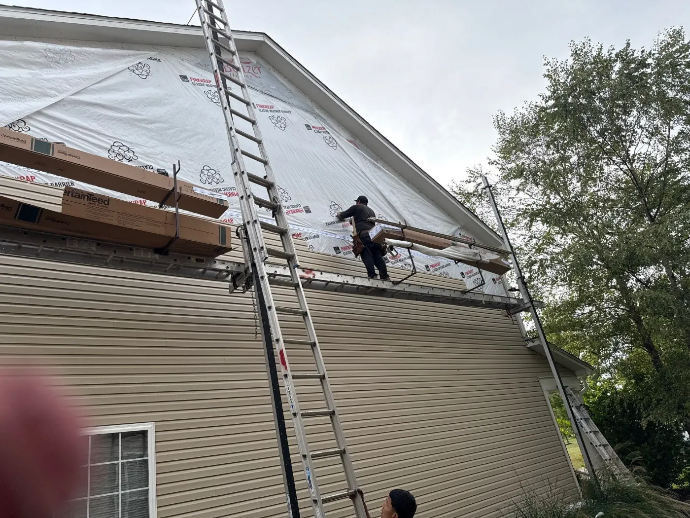 Siding by Holliday Park Siding Company near Wynnedale, IN